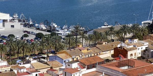 Denia, vista del paseo y del puerto